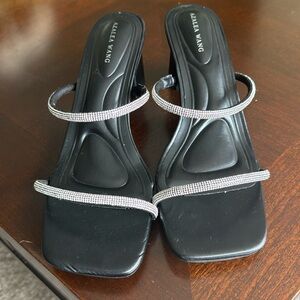 Black and Silver Strappy Heels azalea wang NWT size 10 mules